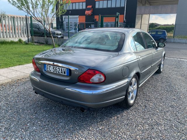 JAGUAR X-Type usata, con Alzacristalli elettrici