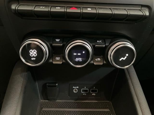 RENAULT Captur usata, con Isofix