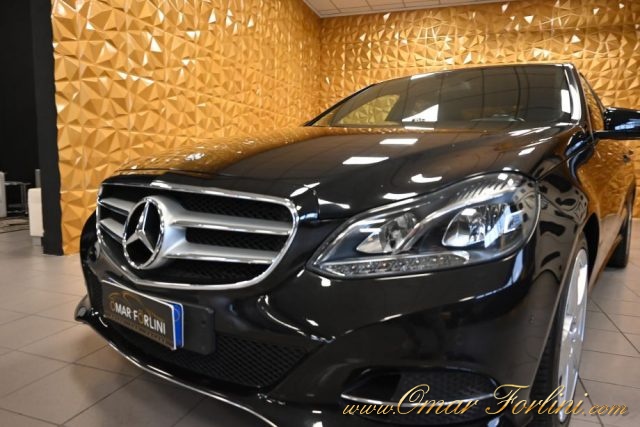 MERCEDES-BENZ E 300 usata 112