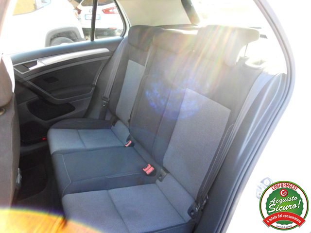 VOLKSWAGEN Golf usata, con ESP
