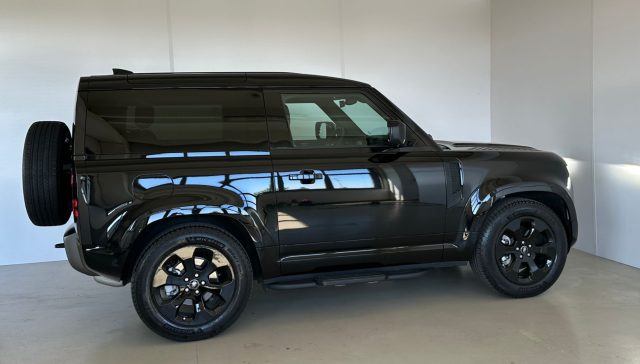 LAND ROVER Defender usata, con Autoradio