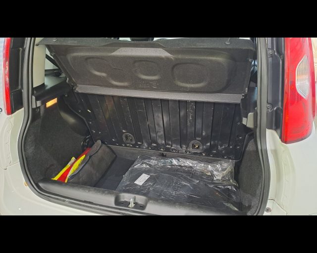 FIAT New Panda usata, con USB