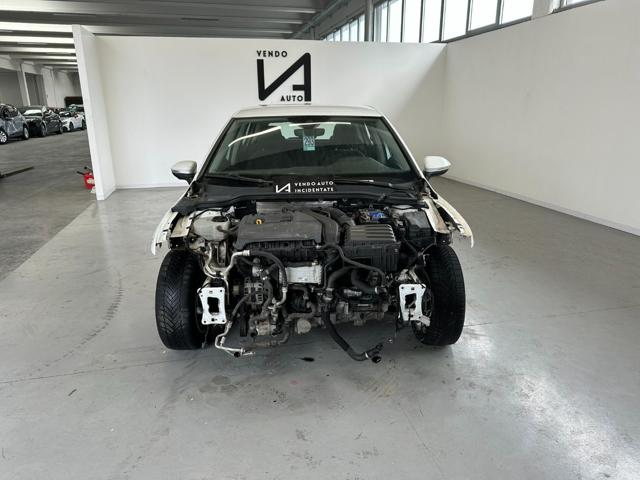 VOLKSWAGEN Golf usata, con Airbag