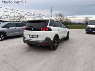 PEUGEOT 5008 usata, con Autoradio
