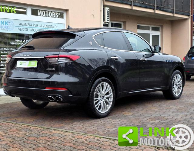 MASERATI Levante usata, con Leve al volante