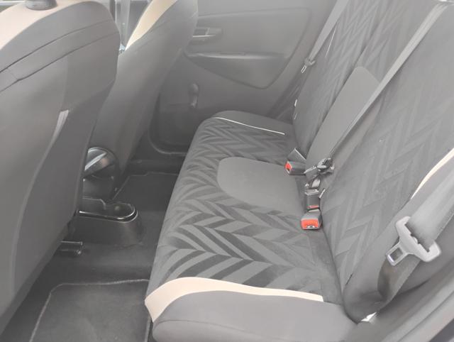 LANCIA Ypsilon usata, con Fendinebbia