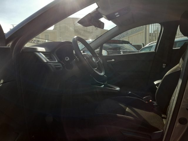 RENAULT Captur usata, con Volante in pelle