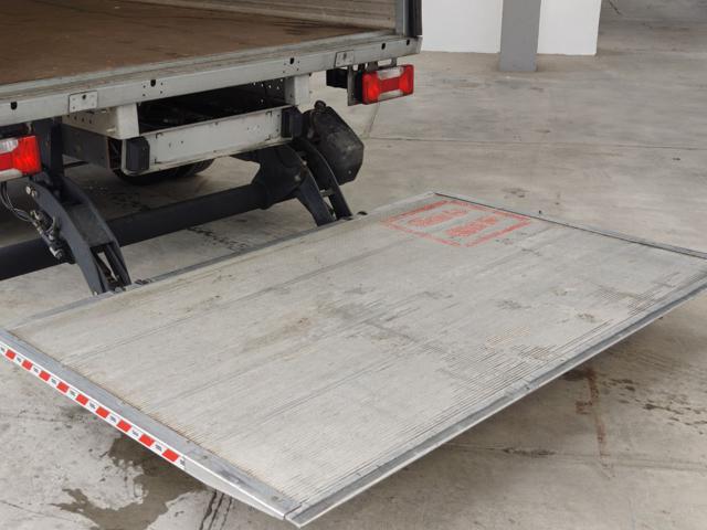 IVECO Daily usata, con Fendinebbia