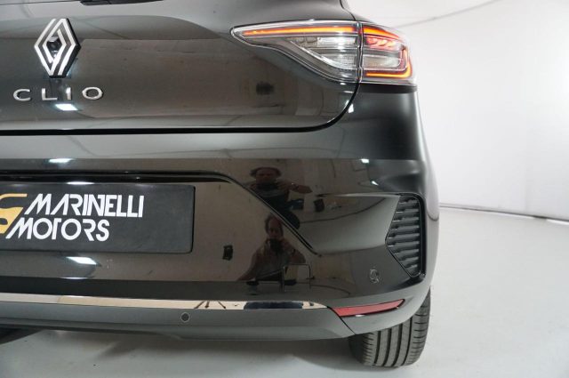 RENAULT Clio usata, con Volante in pelle