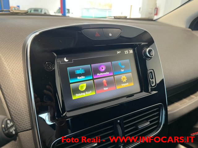RENAULT Clio usata, con USB