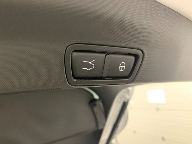ALFA ROMEO Stelvio usata, con Fari Xenon