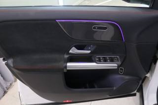 MERCEDES-BENZ GLA 200 usata, con Airbag testa