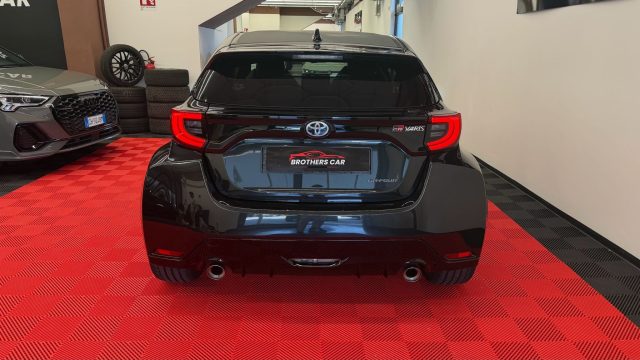TOYOTA Yaris usata, con Autoradio
