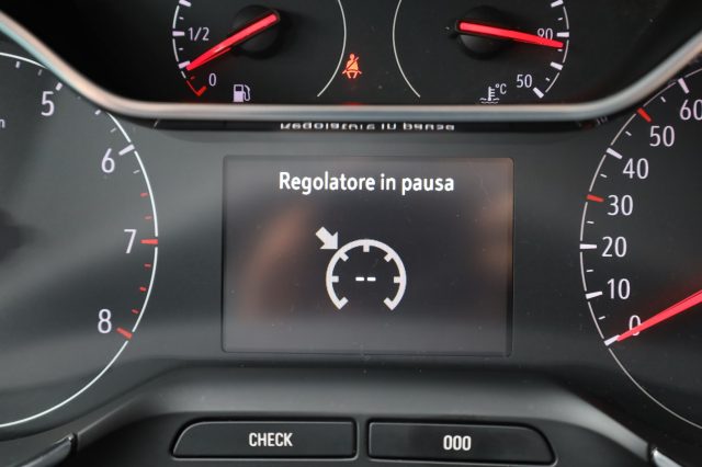 OPEL Crossland X usata, con Sensori di parcheggio posteriori