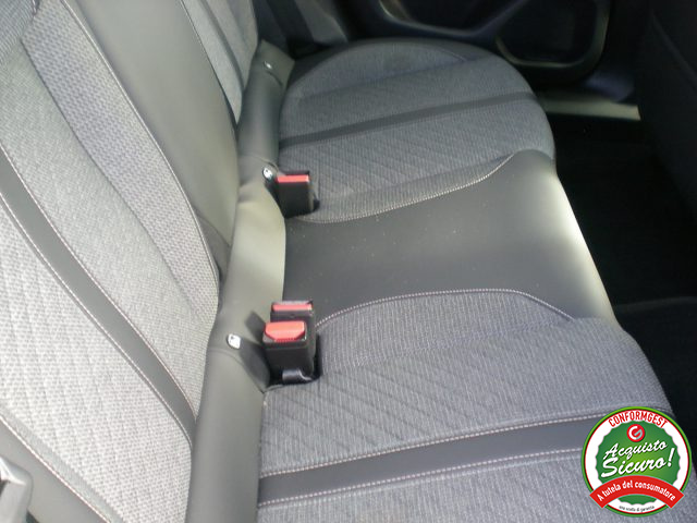 PEUGEOT 2008 usata, con Fari LED