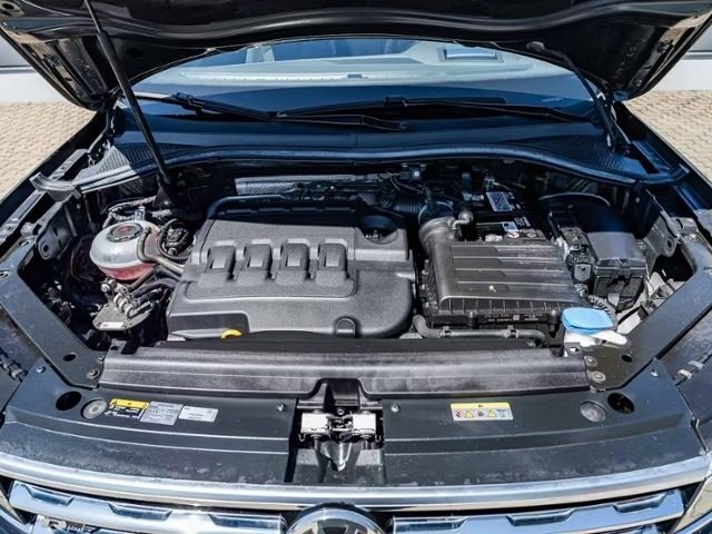 VOLKSWAGEN Tiguan usata, con Volante multifunzione