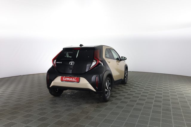 TOYOTA Aygo X usata 3