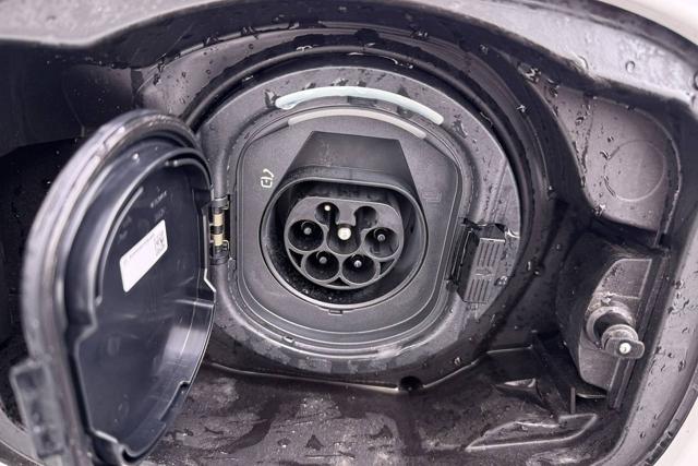 MERCEDES-BENZ GLC 300 usata, con Regolazione elettrica sedili