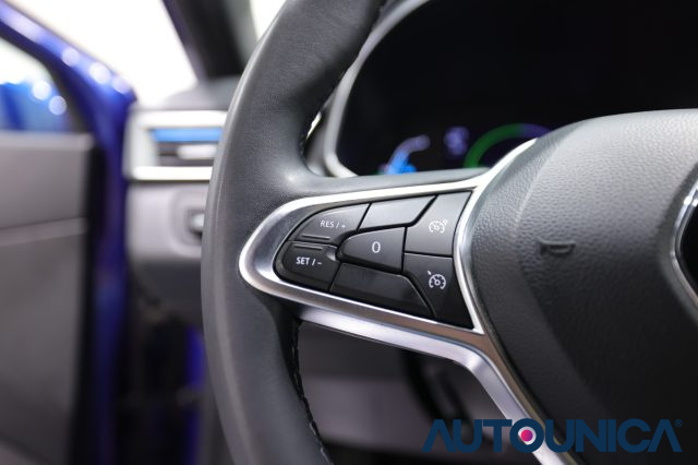 RENAULT Clio usata, con Volante in pelle