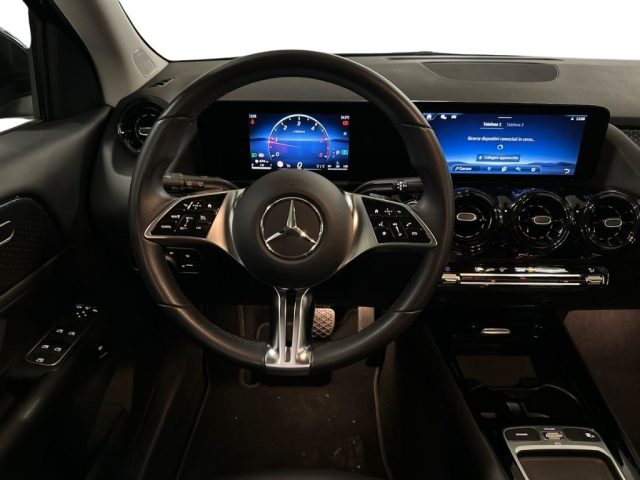 MERCEDES-BENZ GLA 180 usata, con Cronologia tagliandi