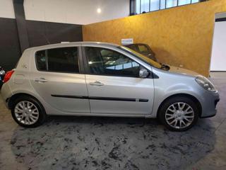 RENAULT Clio usata, con Autoradio