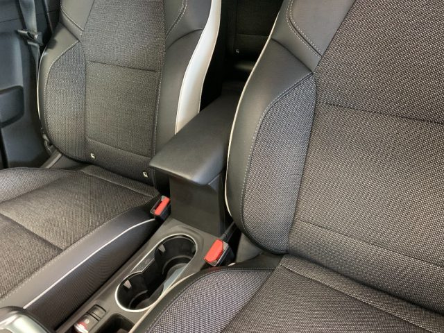 RENAULT Captur usata, con Bracciolo