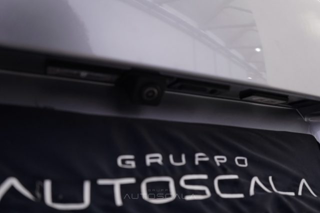PEUGEOT 5008 usata 42