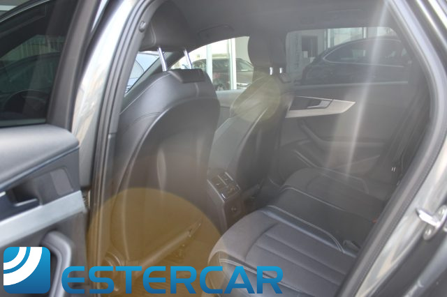 AUDI A4 usata, con Sedile posteriore sdoppiato