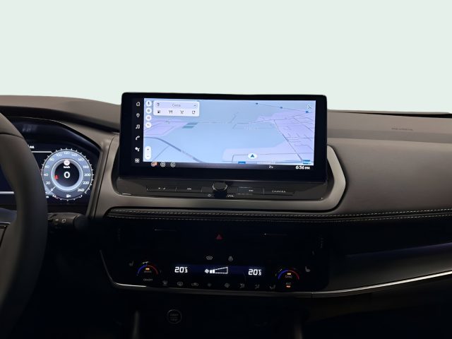 NISSAN Qashqai usata, con Fari LED