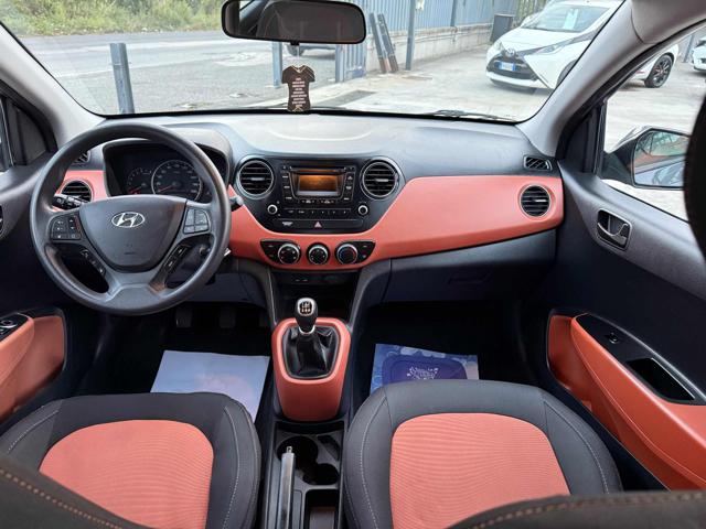 HYUNDAI i10 usata, con Autoradio