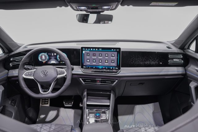 VOLKSWAGEN Tiguan usata, con Airbag testa