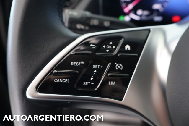 MERCEDES-BENZ GLA 180 usata, con Cronologia tagliandi