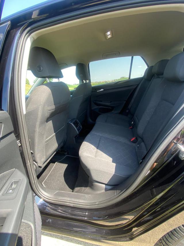 VOLKSWAGEN Golf usata, con Sistema di navigazione