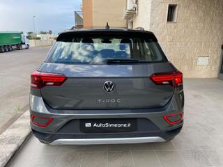 VOLKSWAGEN T-Roc usata, con Autoradio