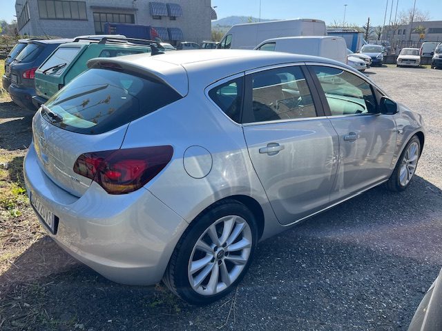 OPEL Astra usata, con ESP