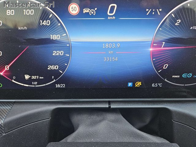 MERCEDES-BENZ C 220 usata, con Schermo multifunzione interamente digitale