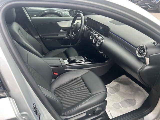 MERCEDES-BENZ A 180 usata, con Chiusura centralizzata