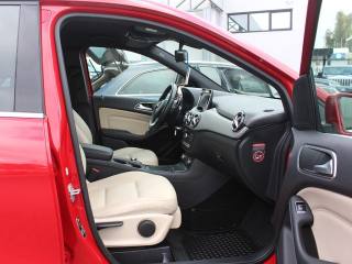 MERCEDES-BENZ B 180 usata, con Cruise Control