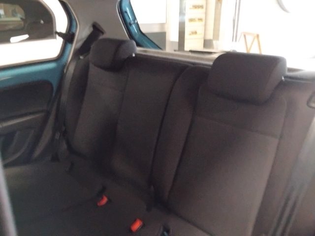 VOLKSWAGEN up! usata, con Autoradio