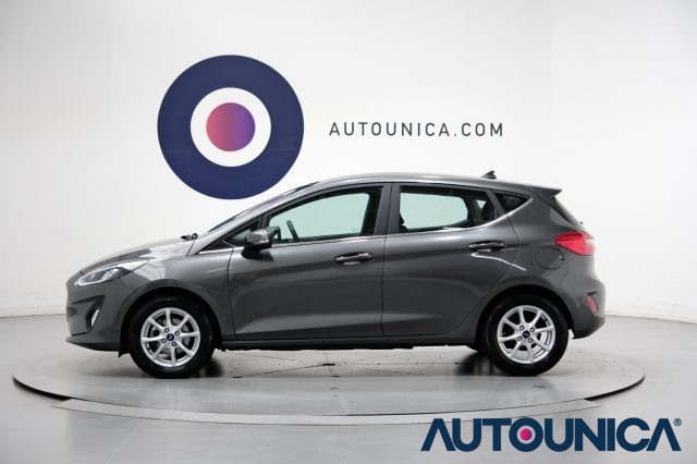 FORD Fiesta usata, con USB
