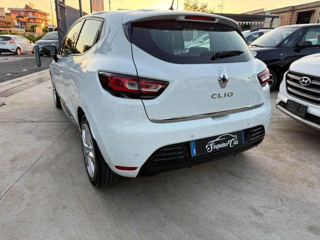 RENAULT Clio usata, con Alzacristalli elettrici