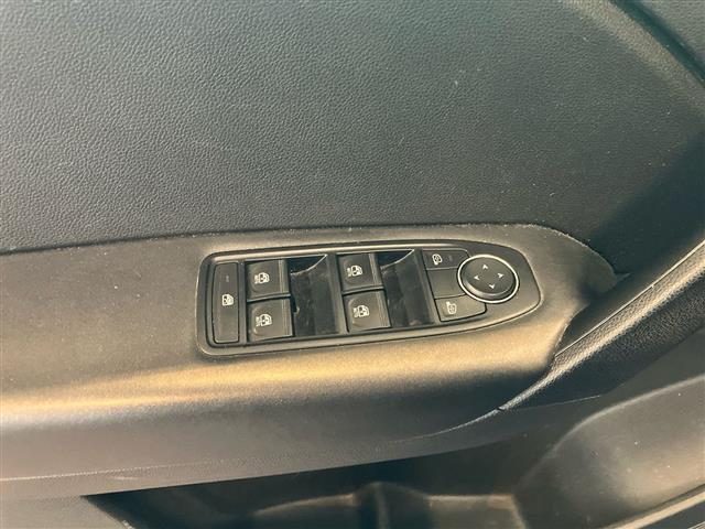 RENAULT Captur usata 28