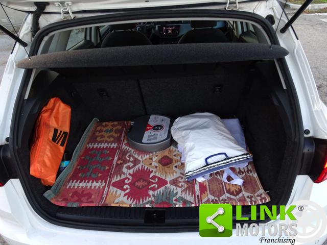 SEAT Arona usata, con Specchietto retrovisore con funzione antiabbagliamento