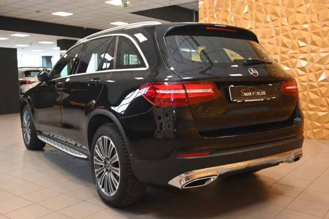 MERCEDES-BENZ GLC 220 usata 3