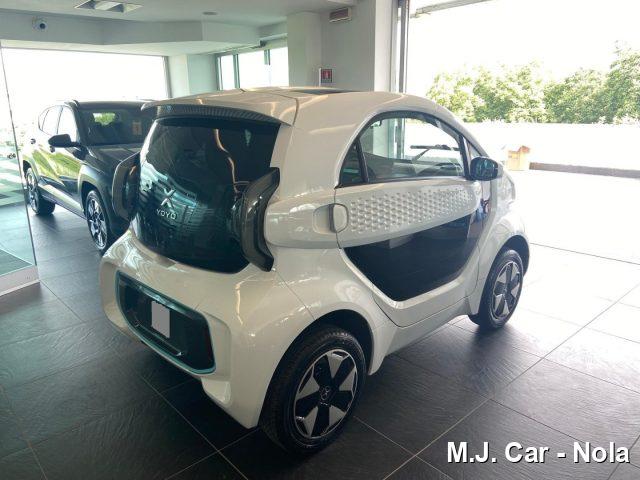 XEV Yoyo usata, con Specchietti laterali elettrici