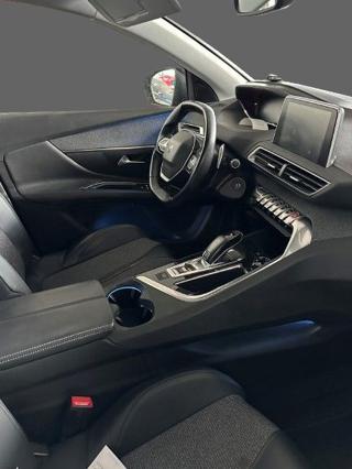 PEUGEOT 3008 usata, con Airbag