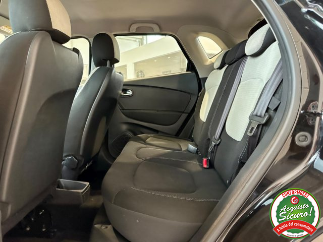 RENAULT Captur usata, con Volante in pelle