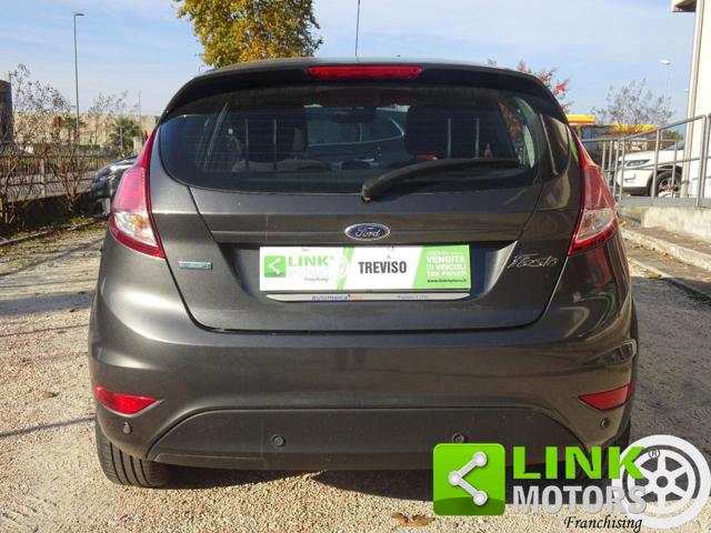 FORD Fiesta usata, con Autoradio