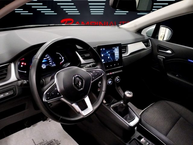 RENAULT Captur usata 12