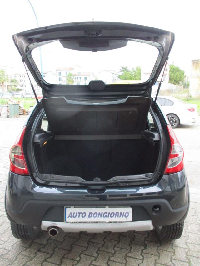 DACIA Sandero usata, con Chiusura centralizzata